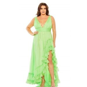 NWT Mac Duggal Plunge Neck Ruffle Sleeveless Tiered Front Slit Gown Mojito 16W